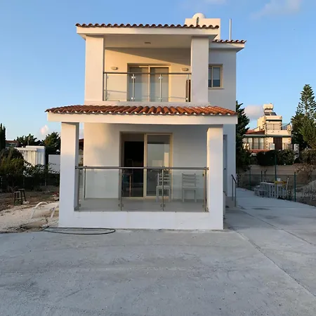 Three Bedroom Villa *